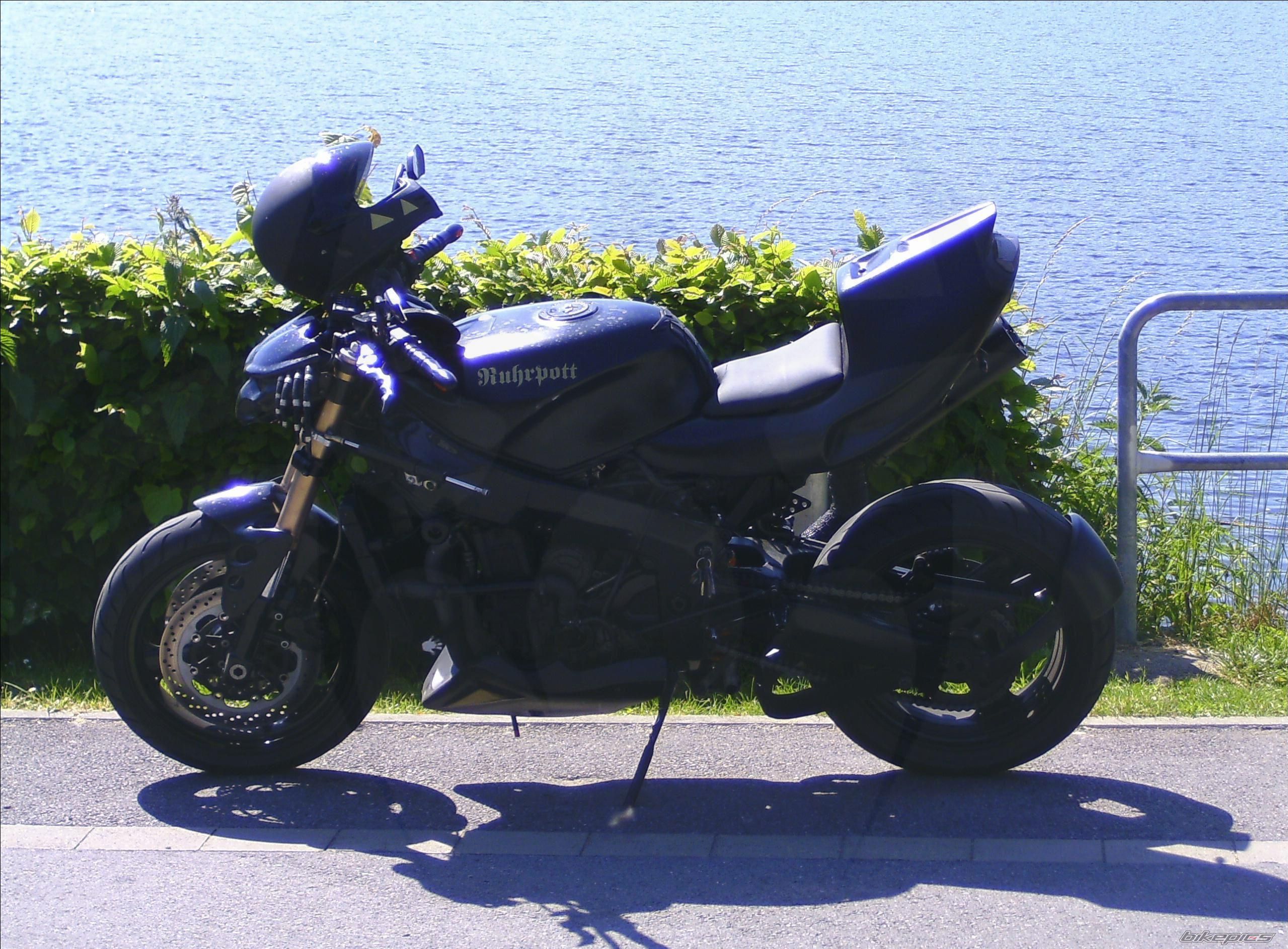 Bike Photo 1884390