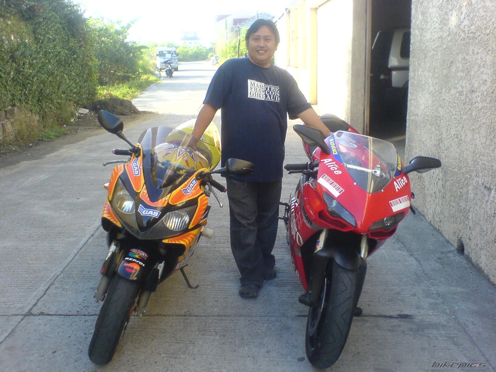 Bike Photo 1884590