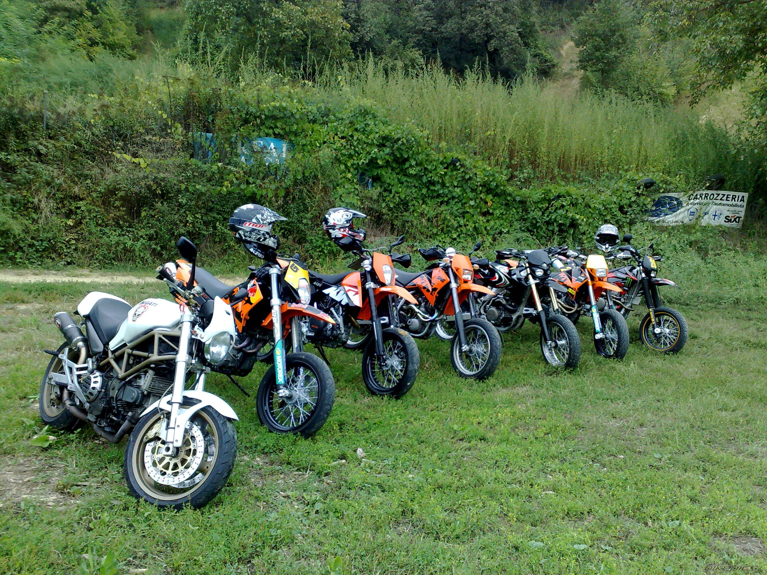 Bike Photo 1884616