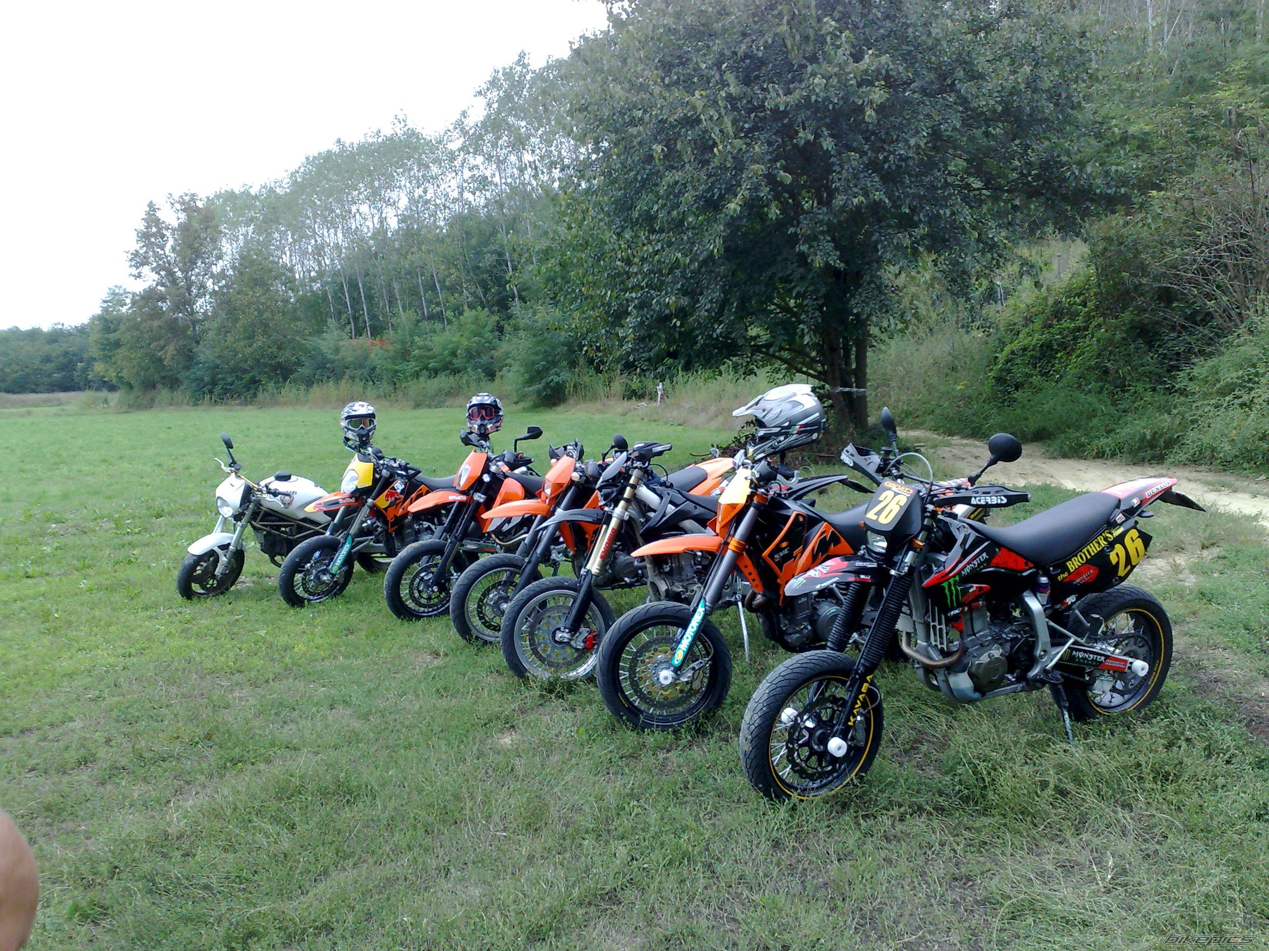 Bike Photo 1884618