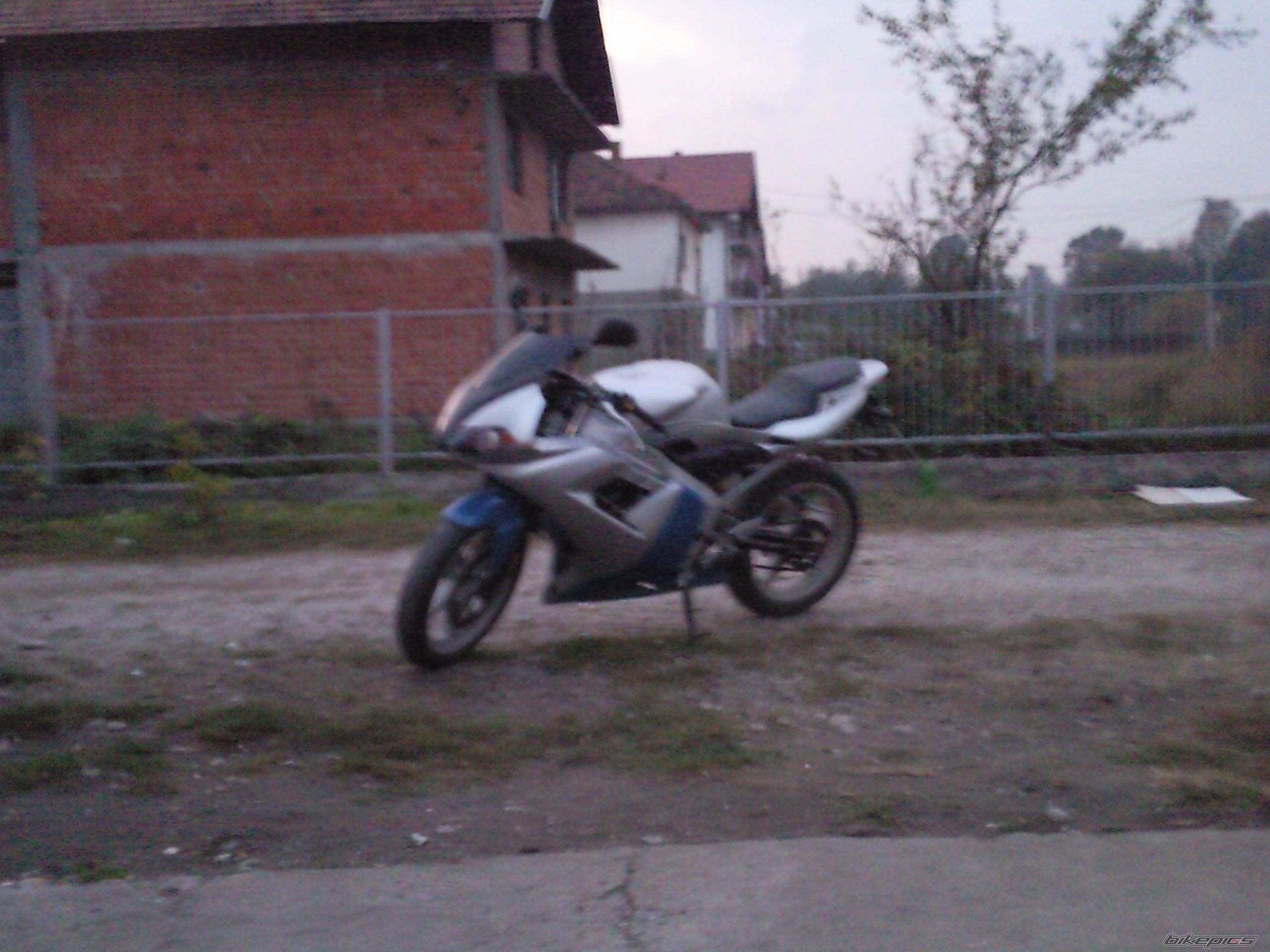 Photo 1884661