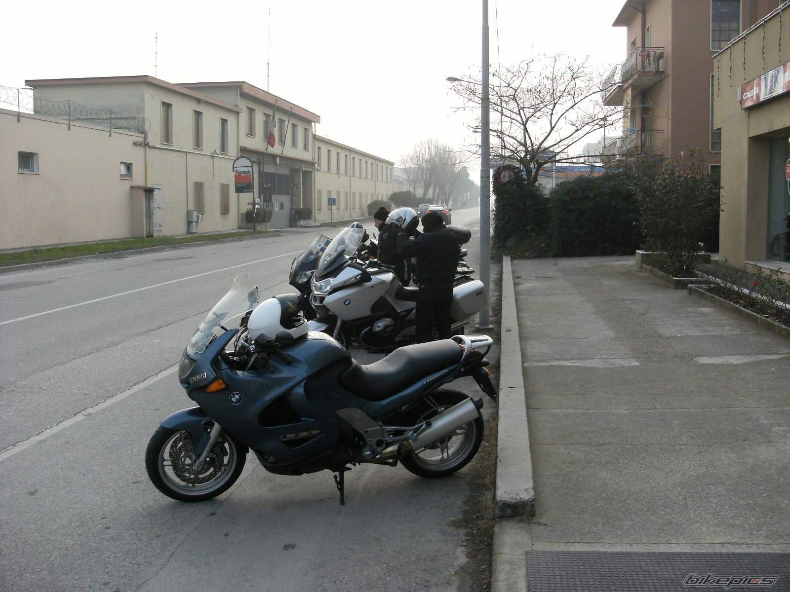 Photo 1884892