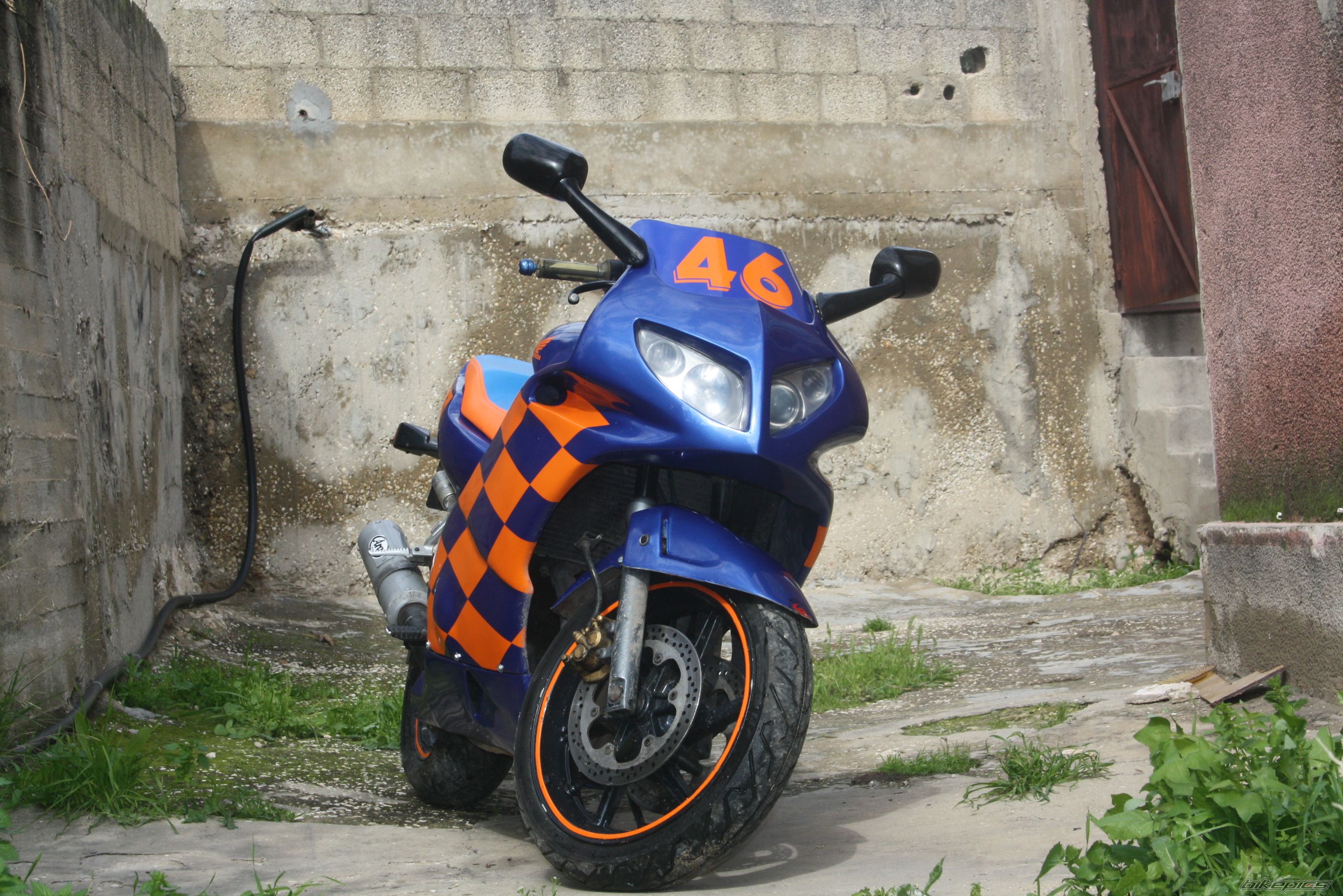 Bike Photo 1885304