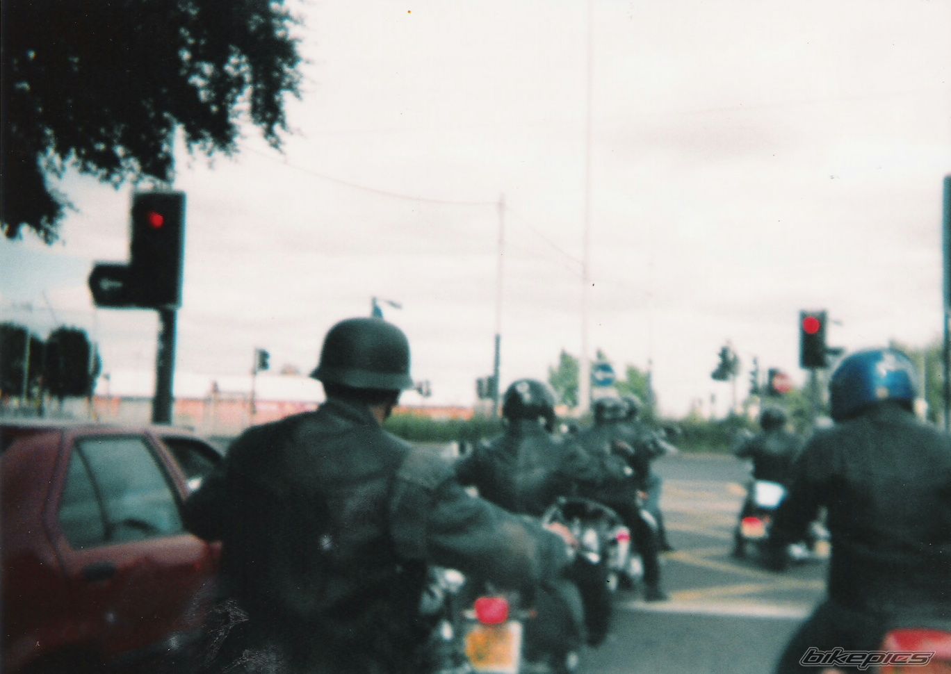 Photo 1885467