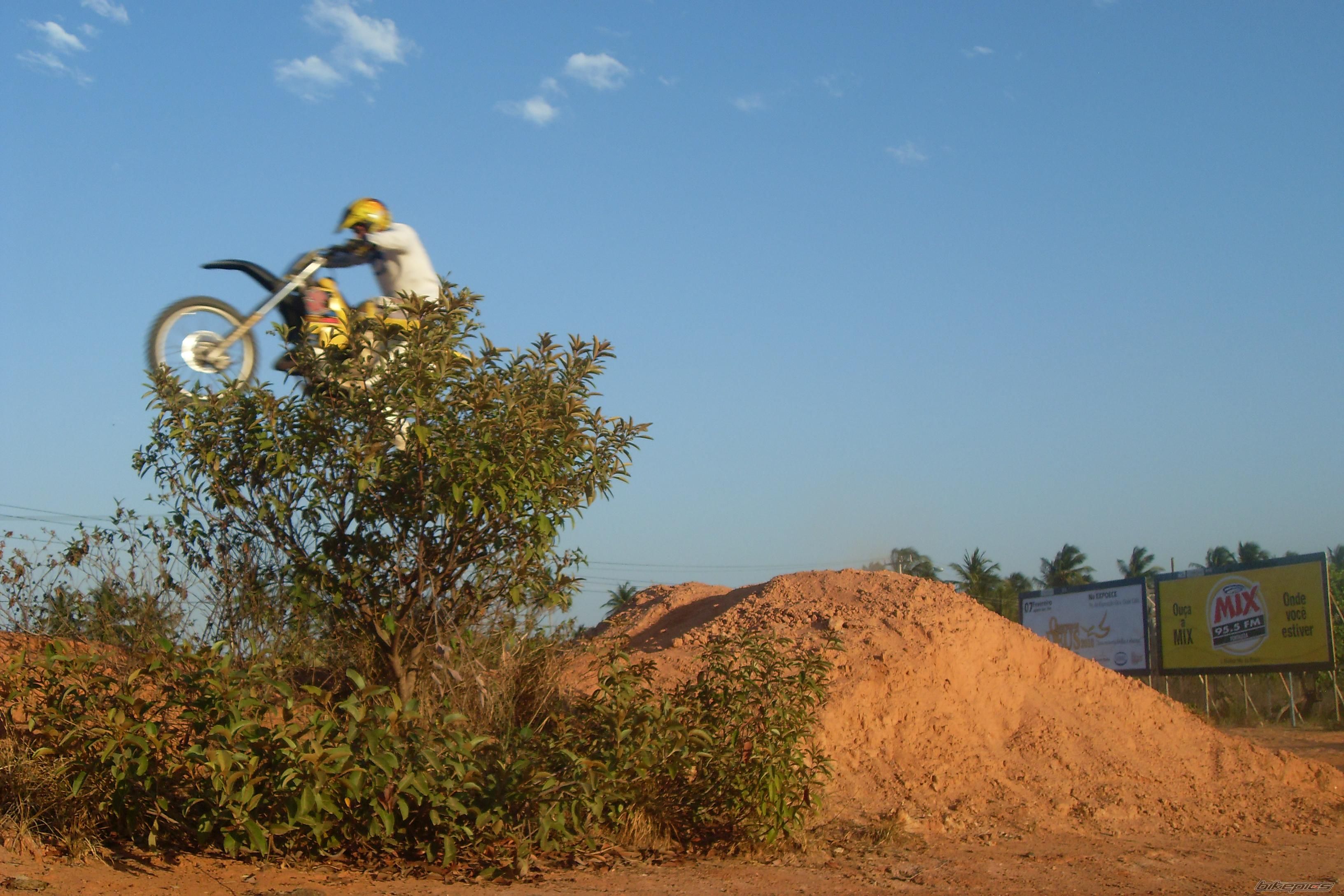 Bike Photo 1885938