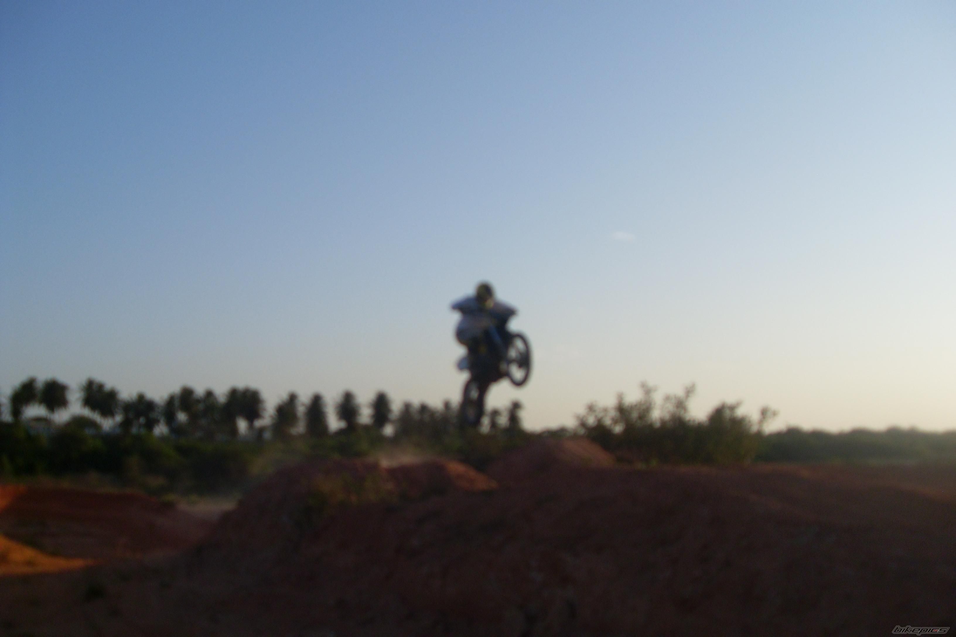 Bike Photo 1885940