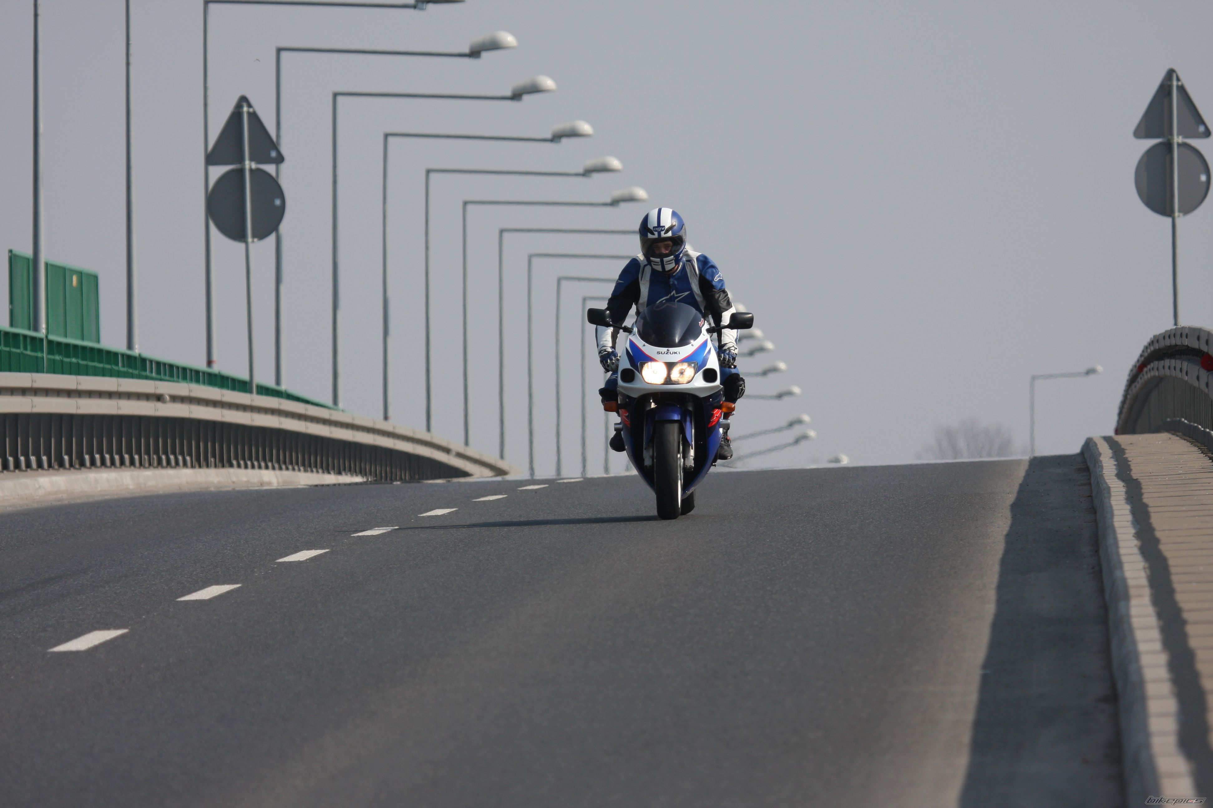 Bike Photo 1886425