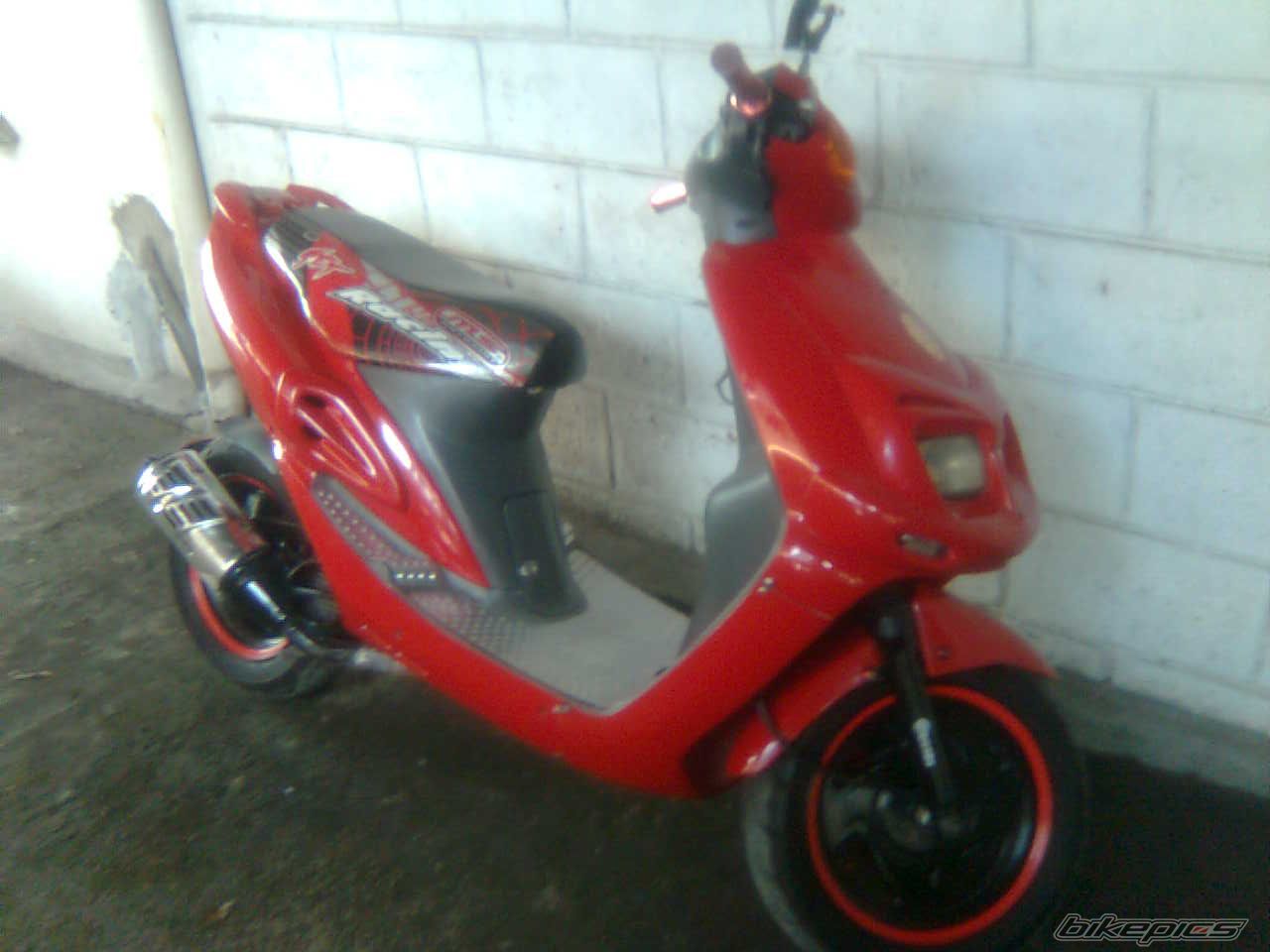 Photo 1886657