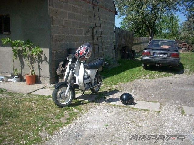Photo 1886944