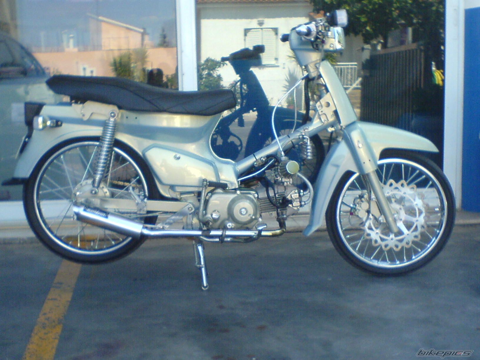 Photo 1887027