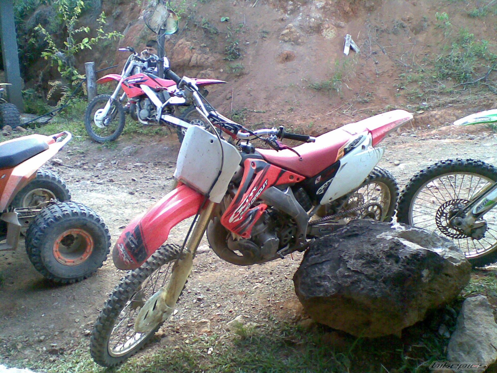 Photo 1887076