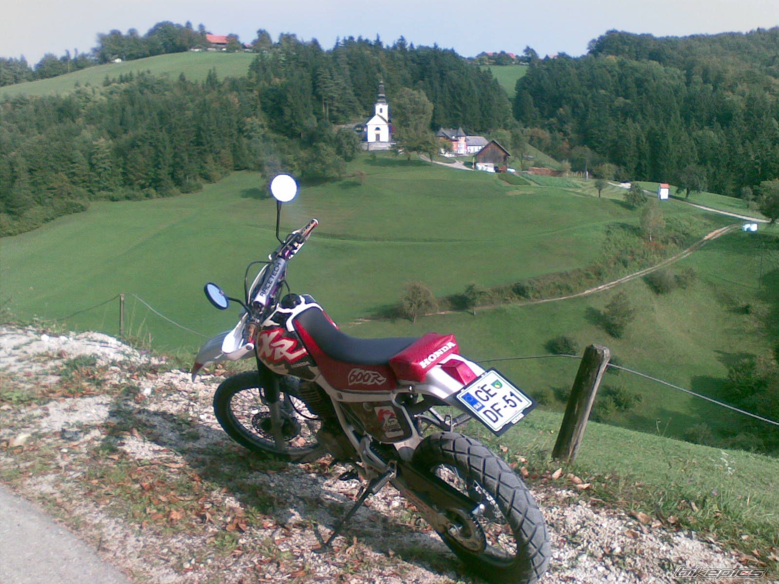 Photo 1888141