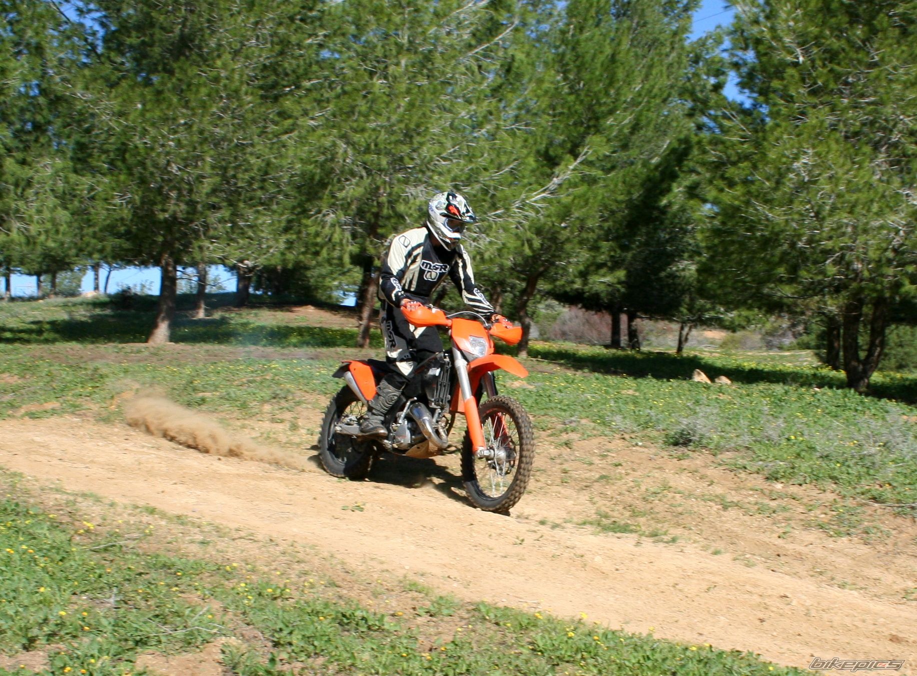 Bike Photo 1888183