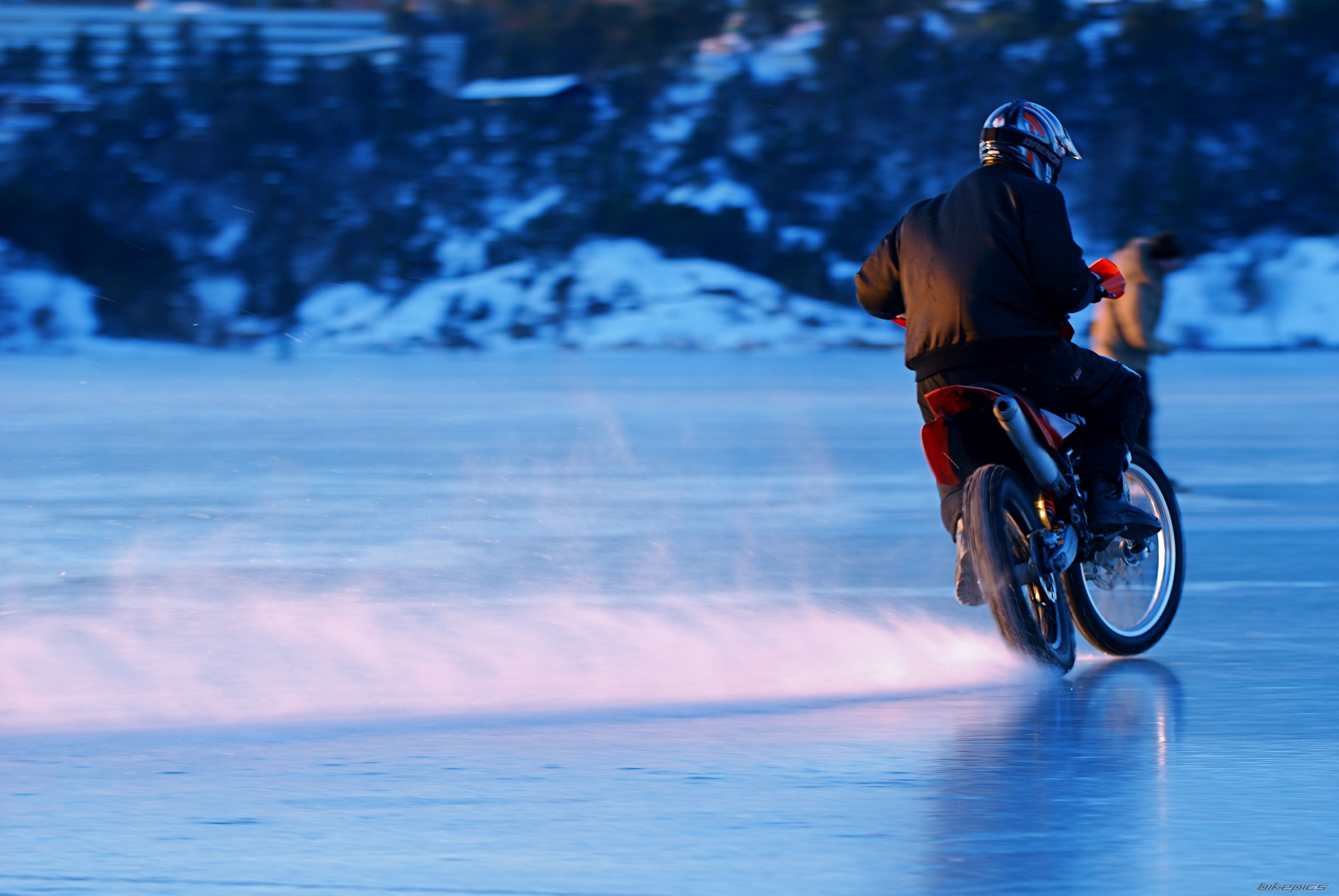Bike Photo 1888443