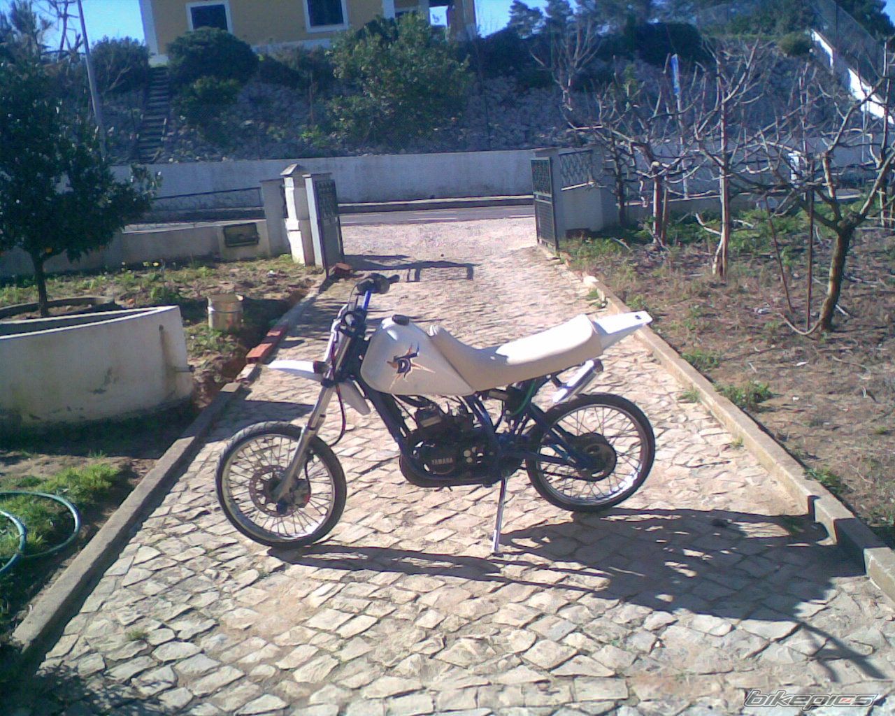 Photo 1888544