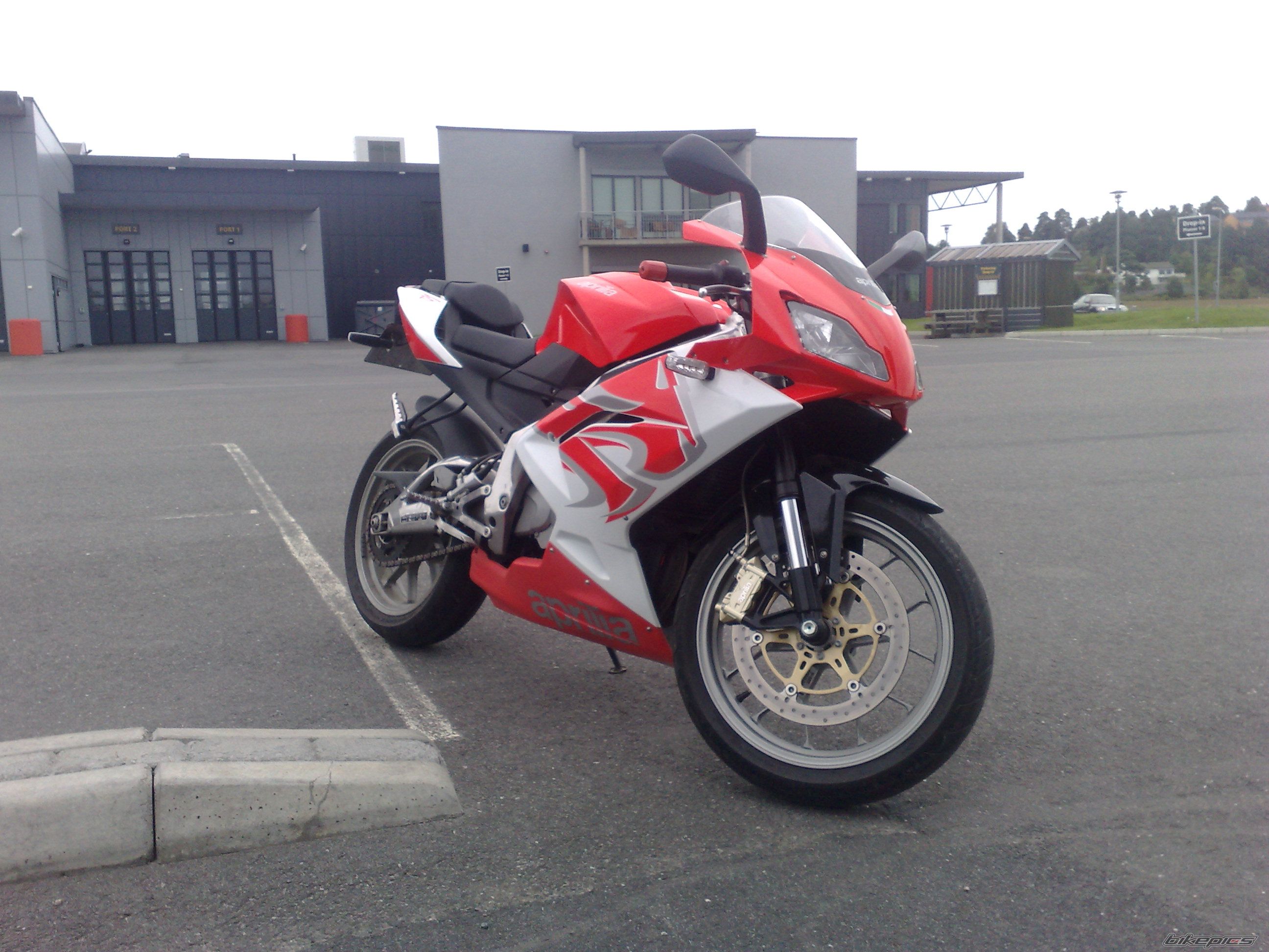 Bike Photo 1888549