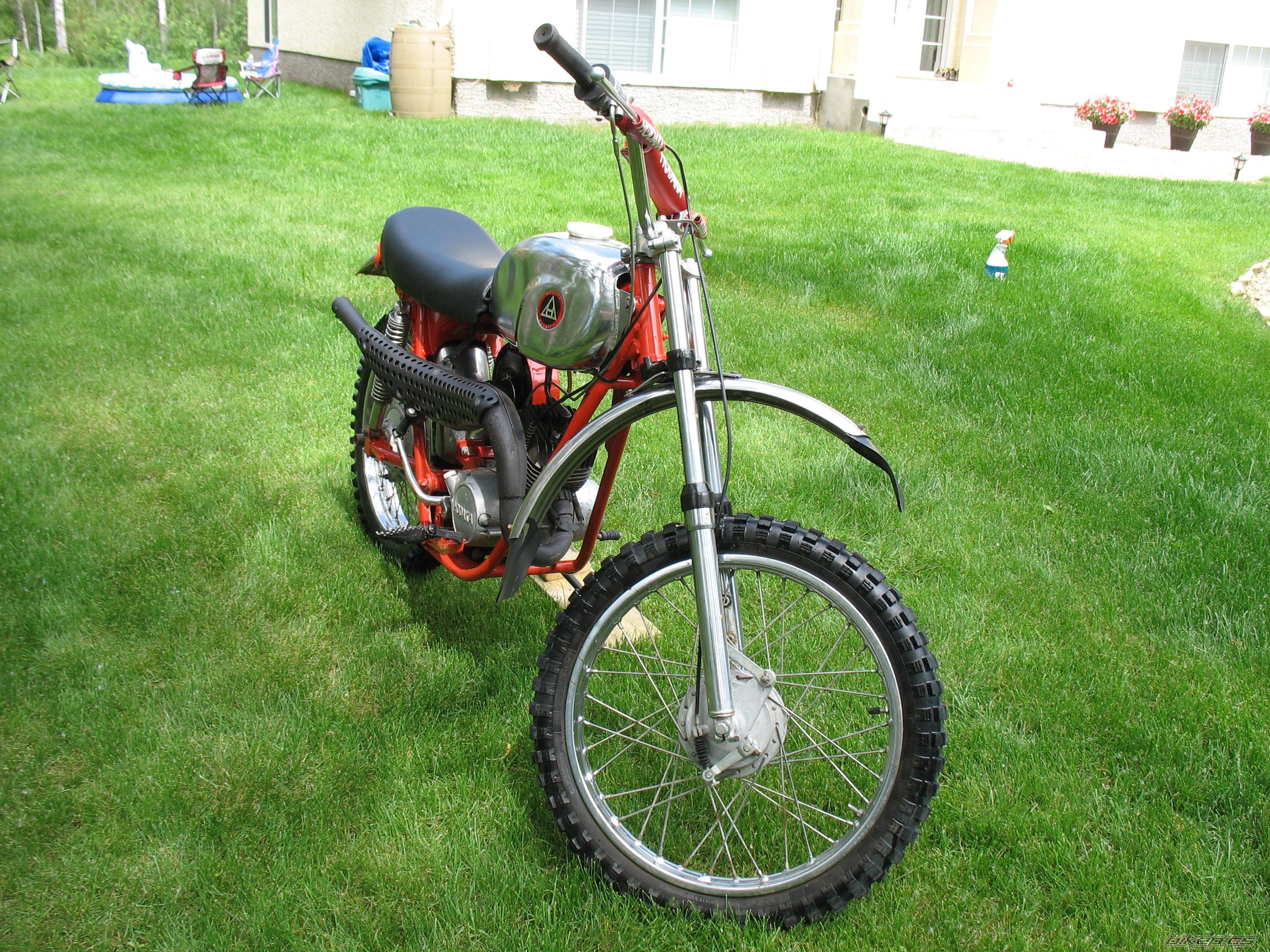 Bike Photo 1888572