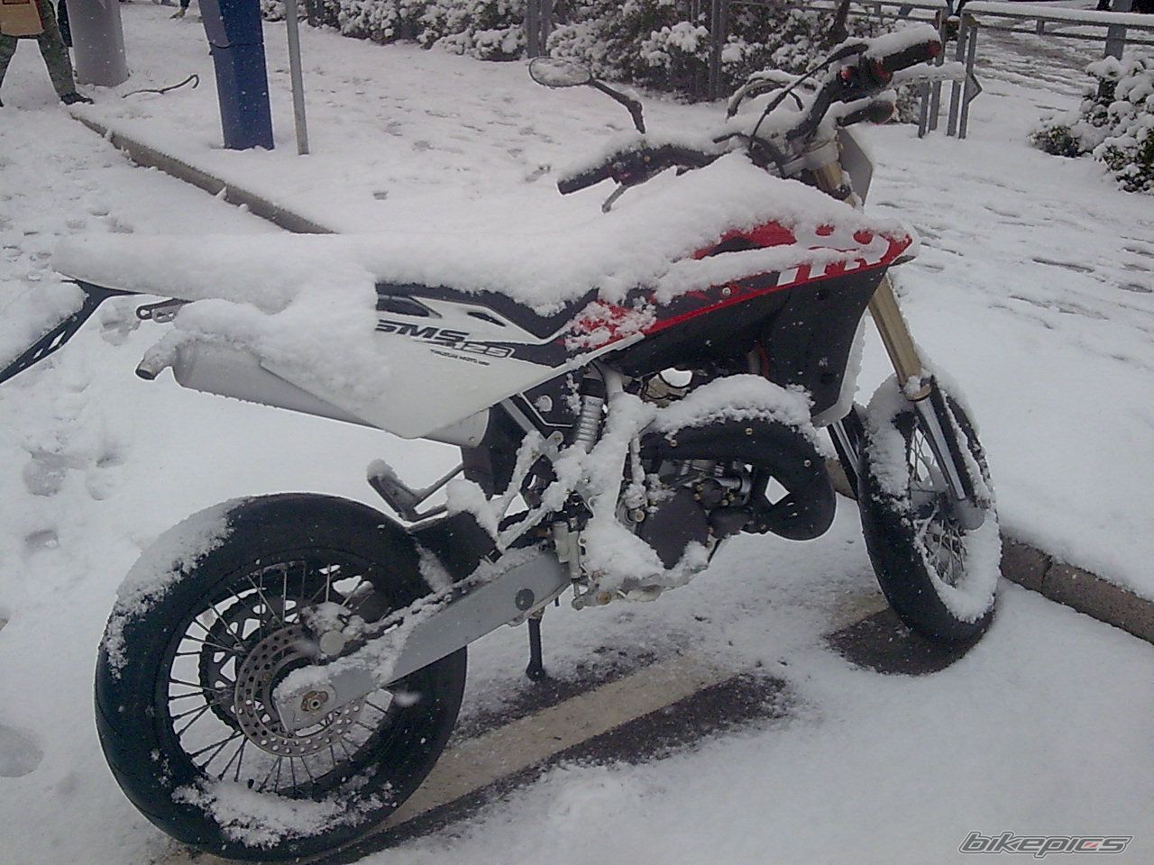 Photo 1888993