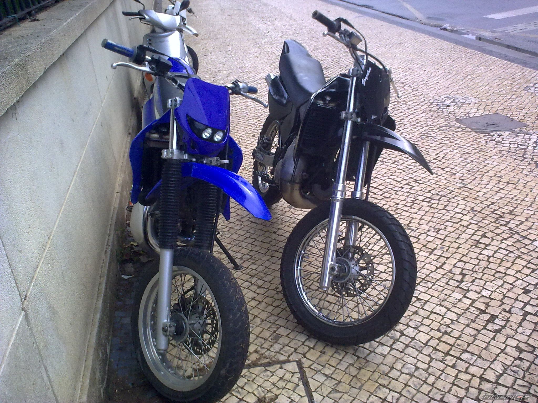 Bike Photo 1889997