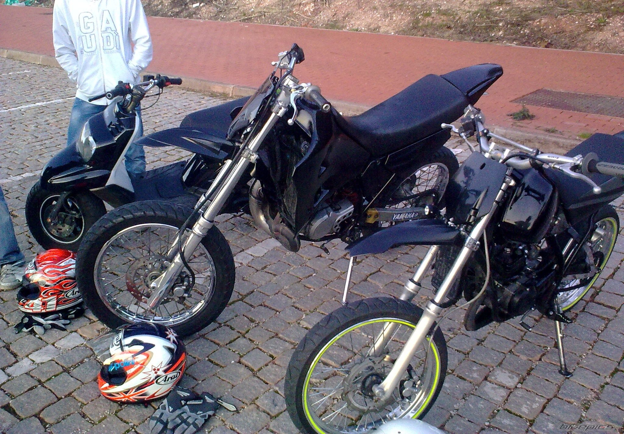 Bike Photo 1890007