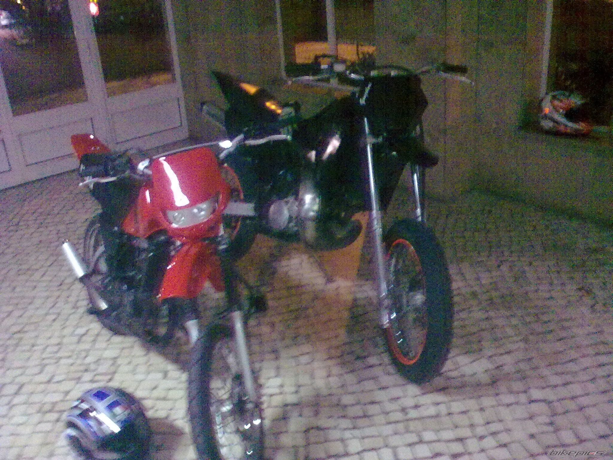Bike Photo 1890010