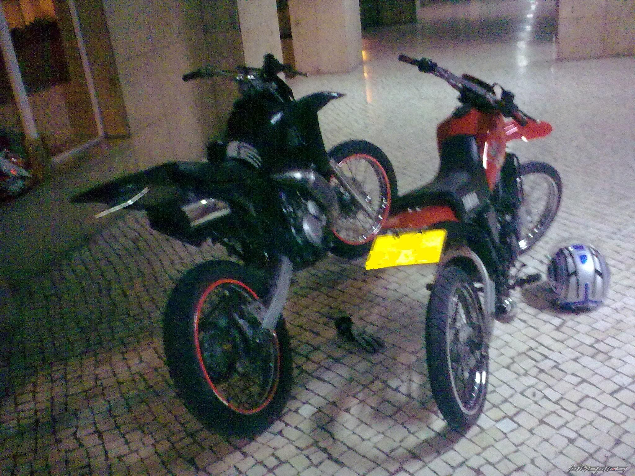 Bike Photo 1890012