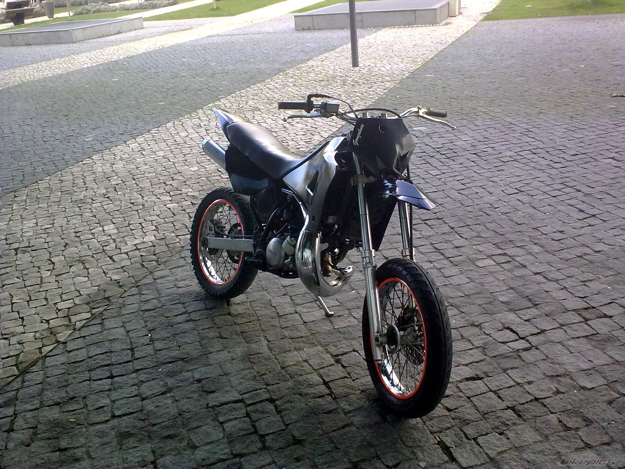 Bike Photo 1890016