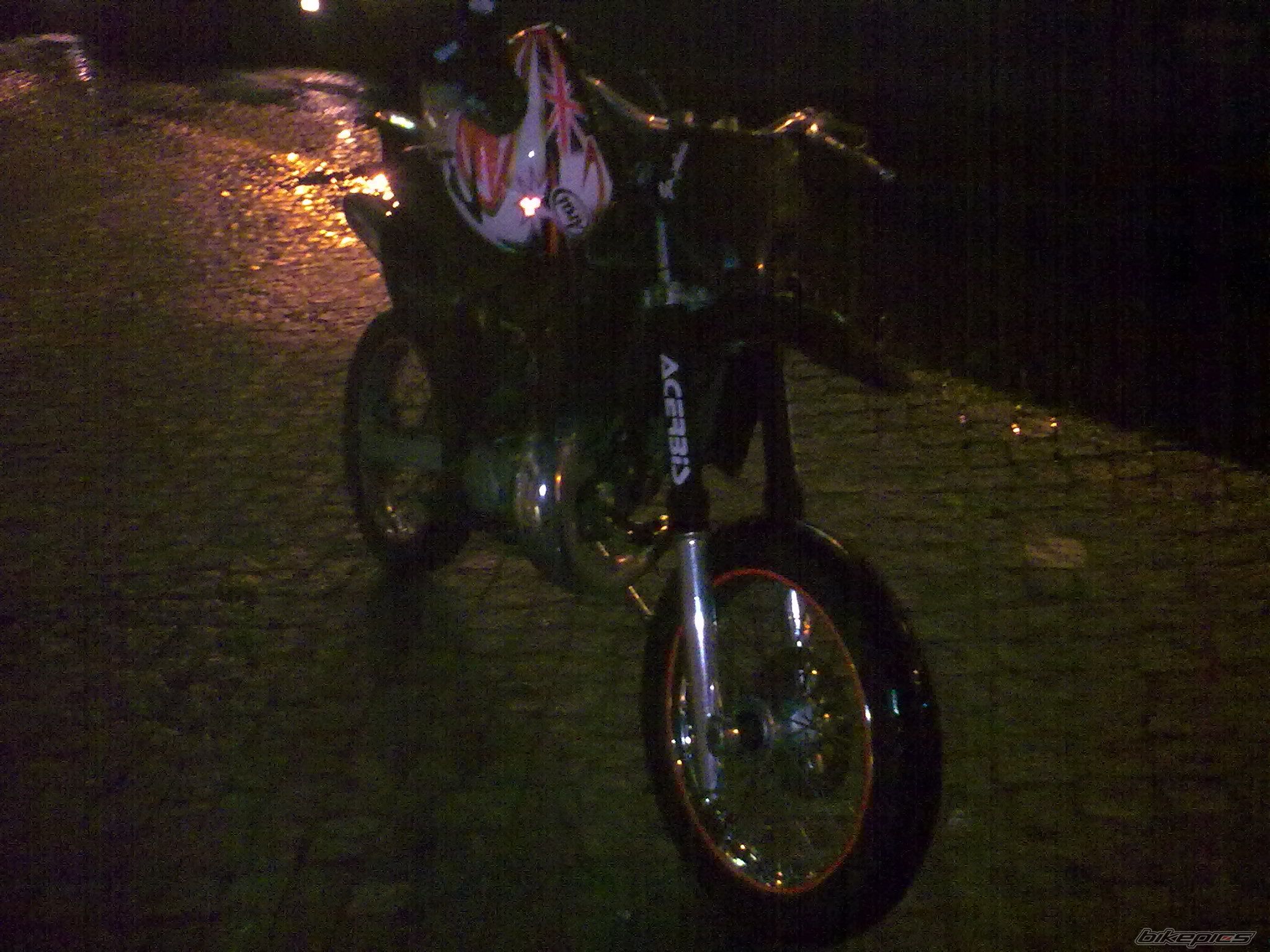Bike Photo 1890032