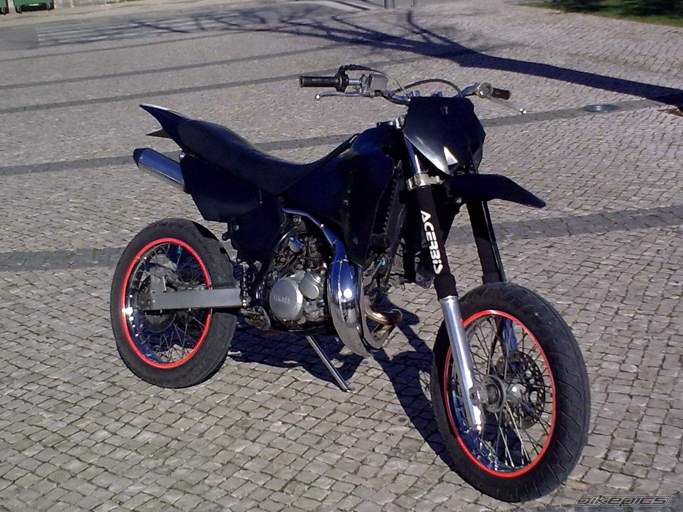 Bike Photo 1890039