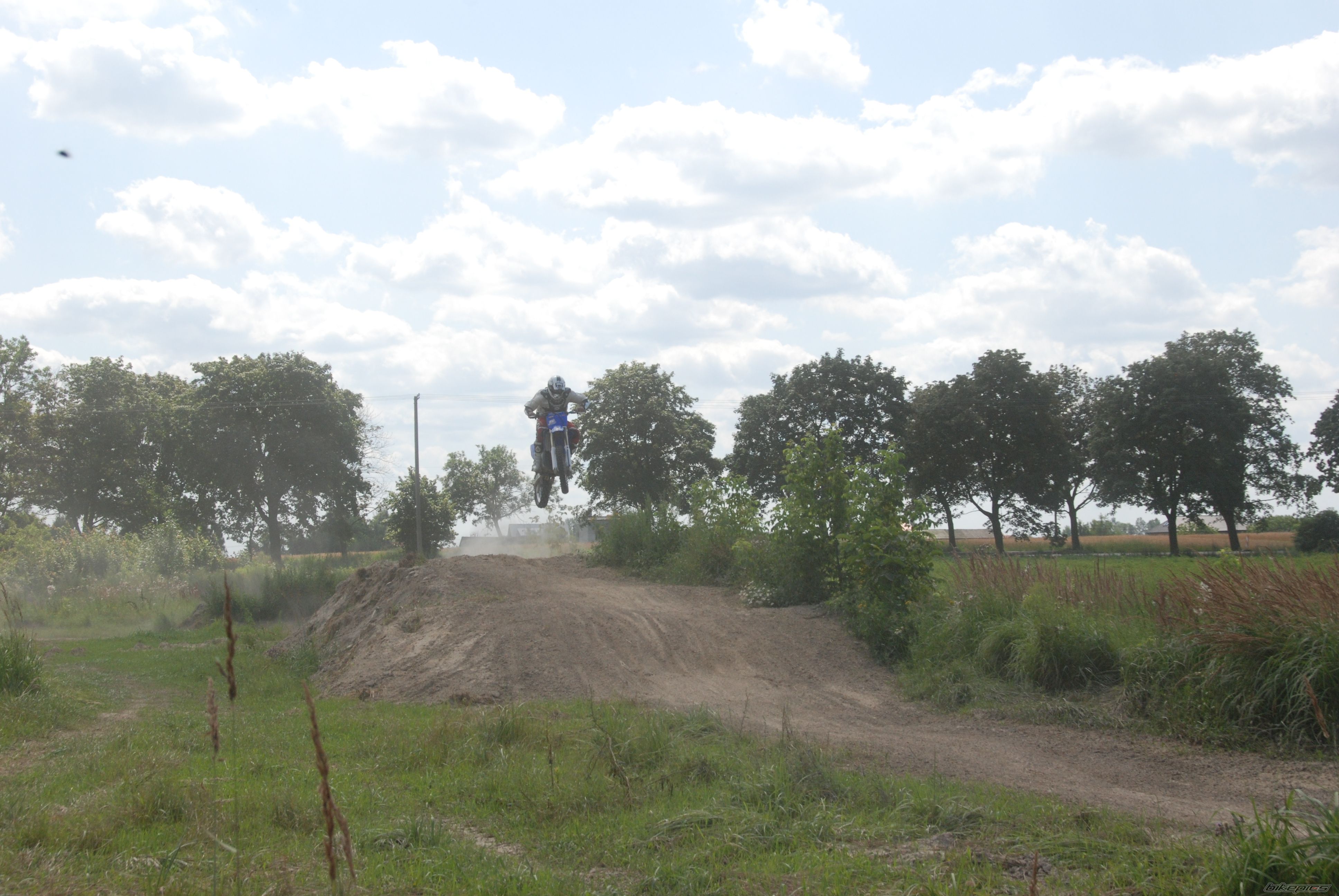 Bike Photo 1890949