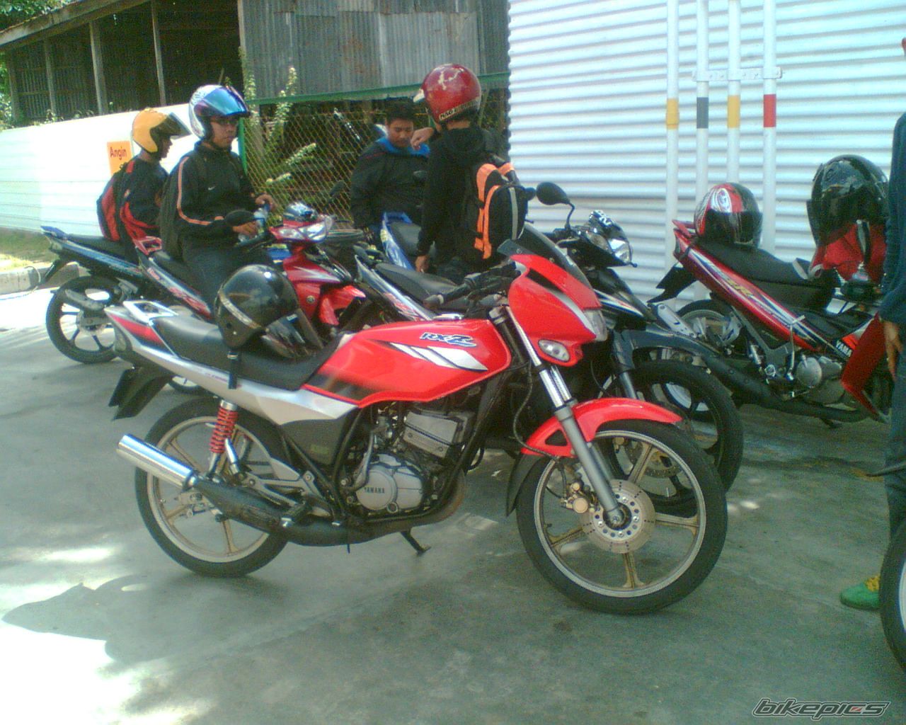 Photo 1891553