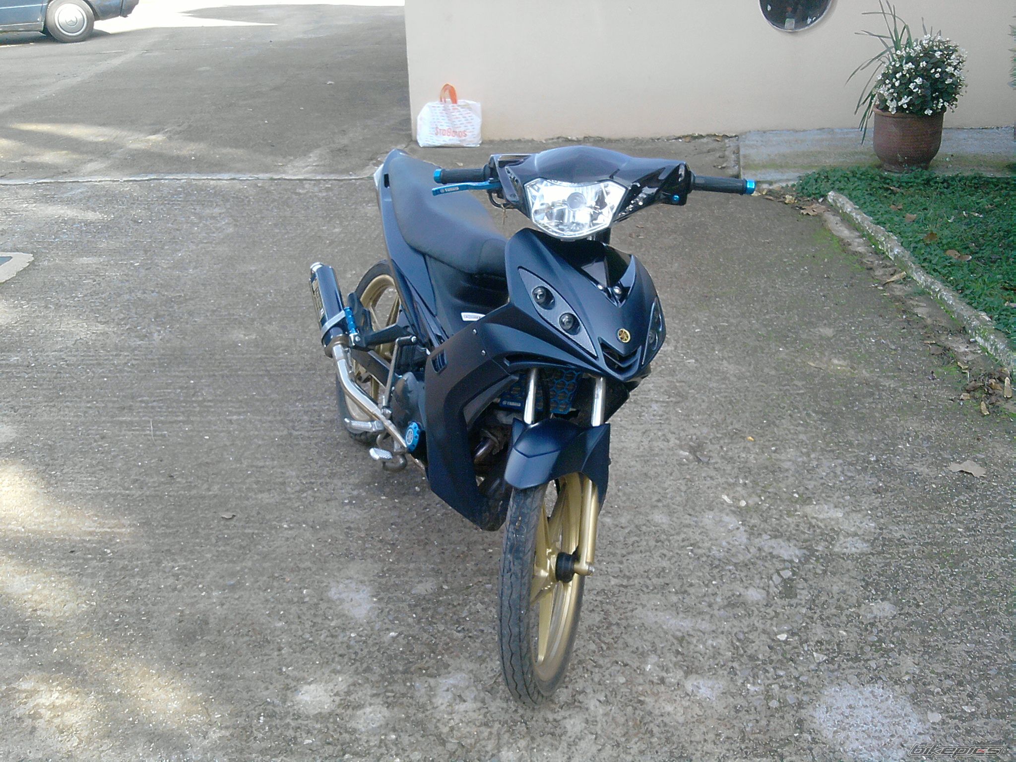 Photo 1891575