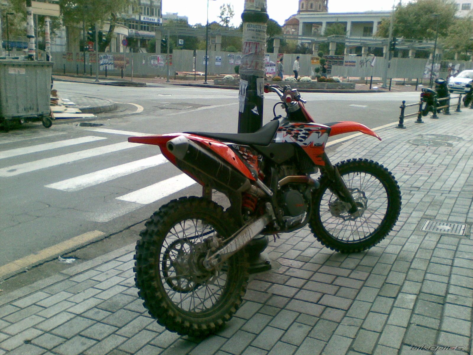Photo 1892155