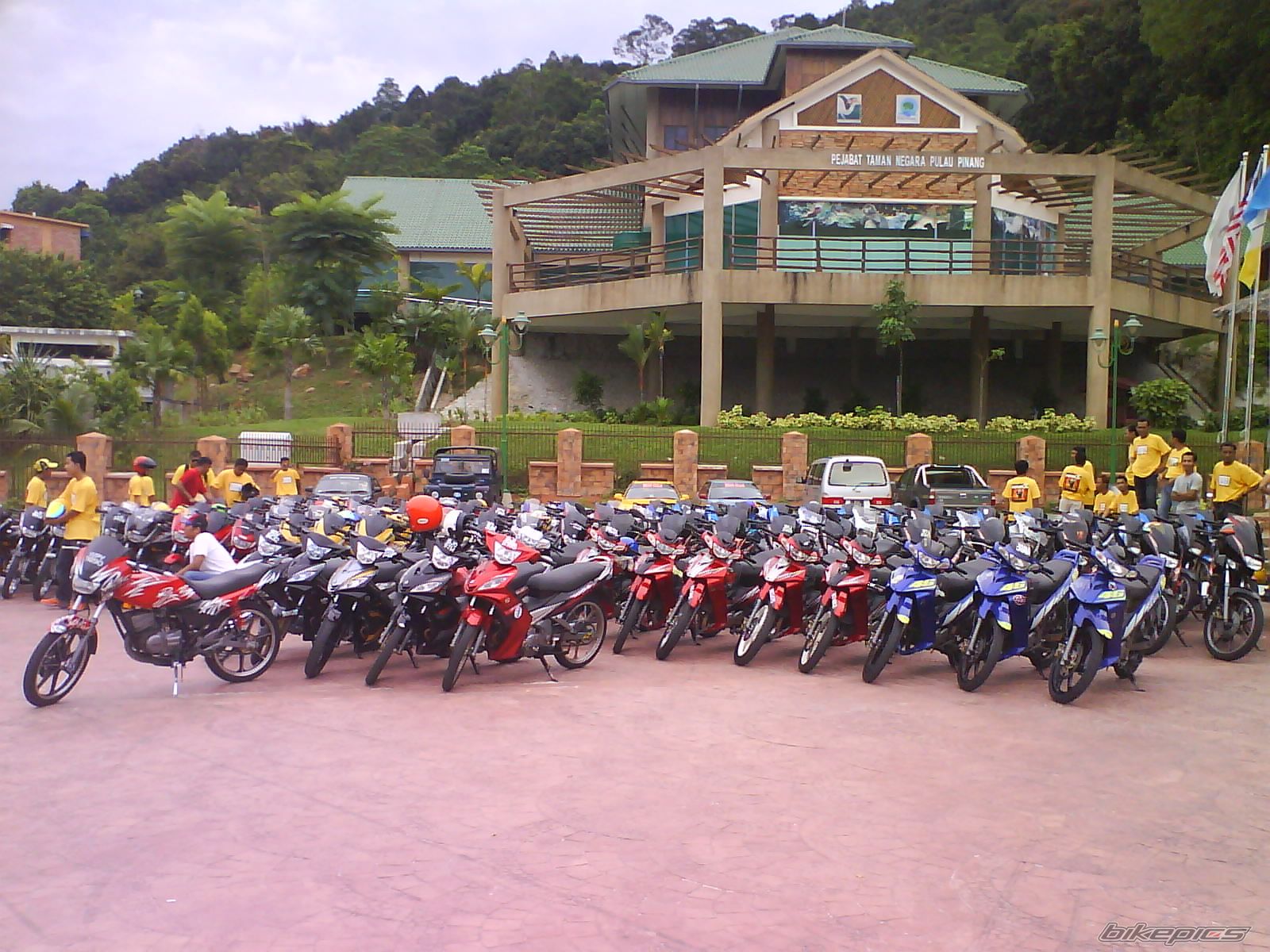Bike Photo 1892246