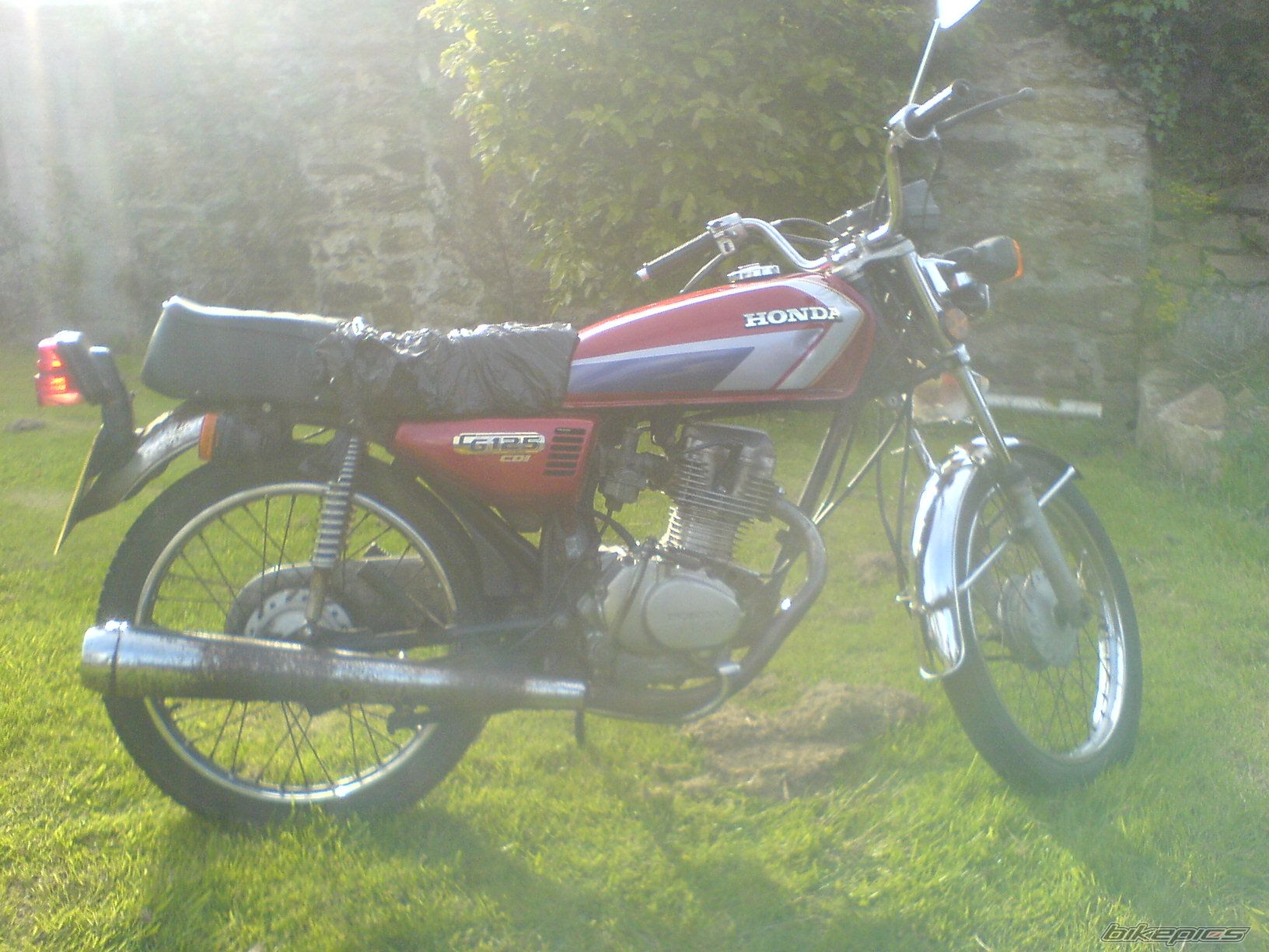 Photo 1892409