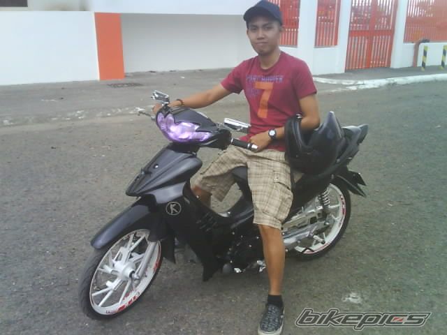 Photo 1892410