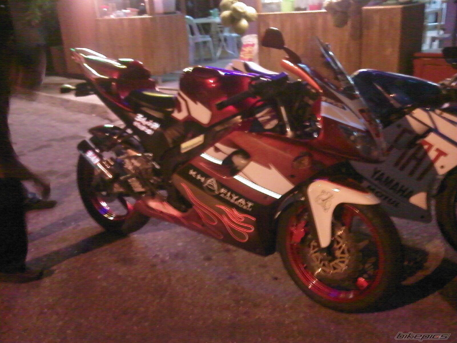 Photo 1892490