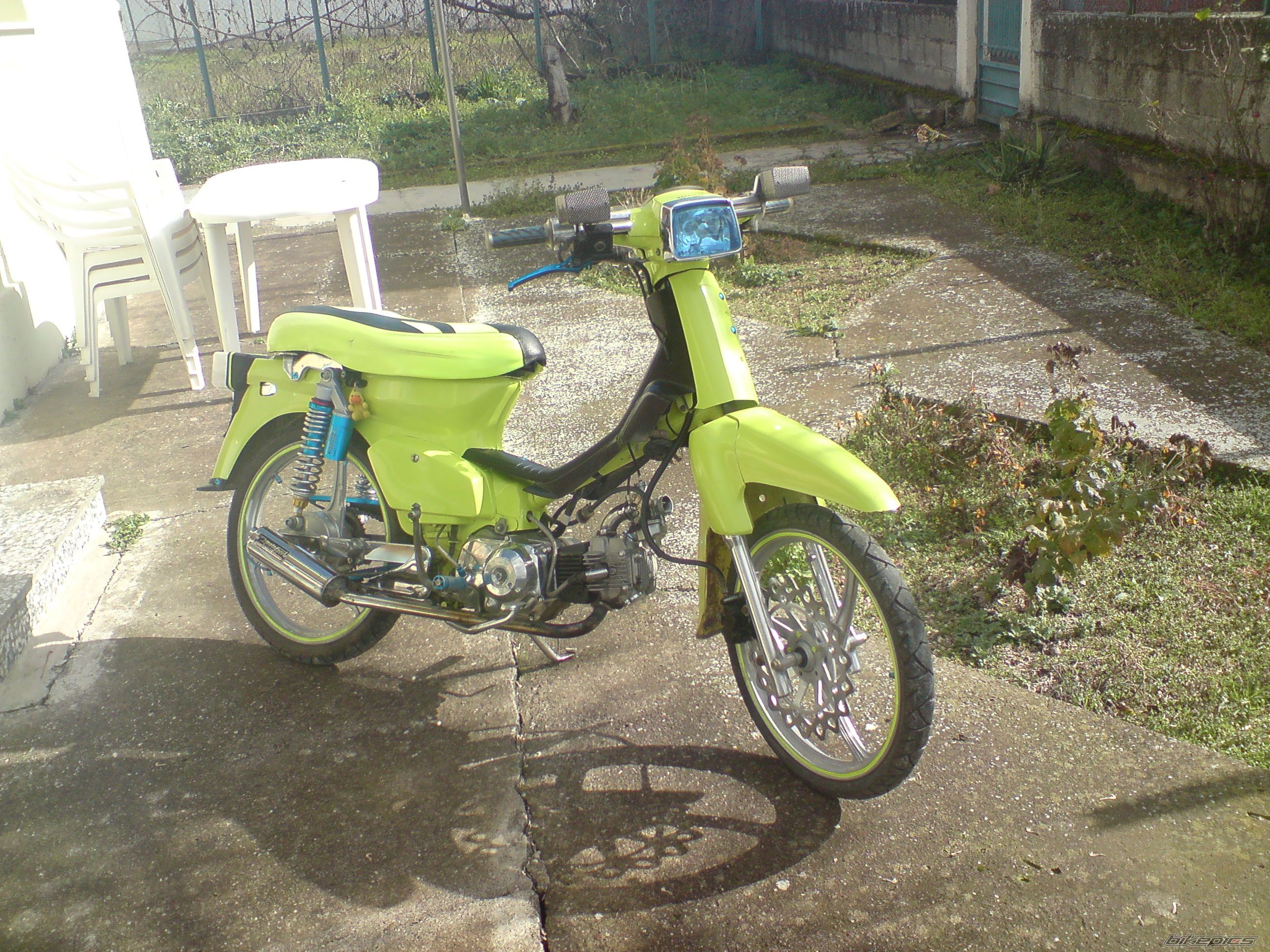 Photo 1892533