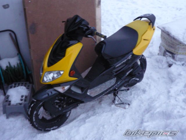 Photo 1892651