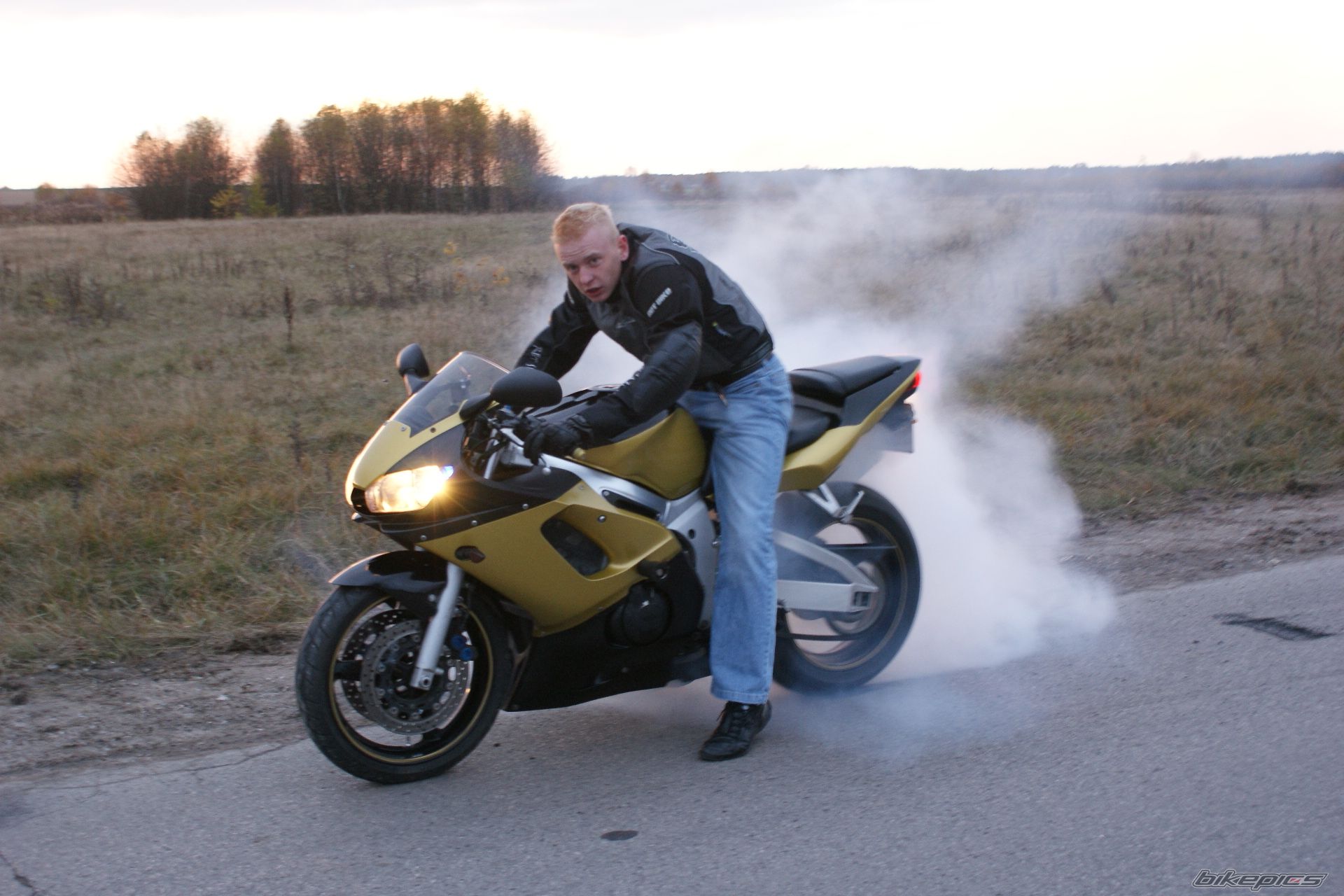 Bike Photo 1892928
