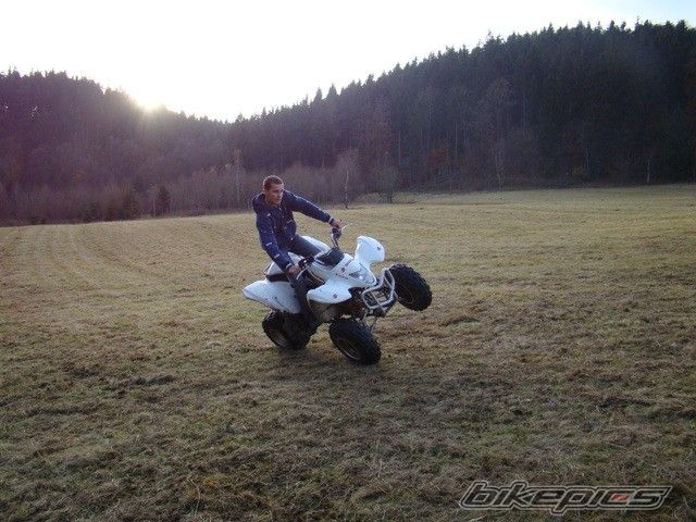 Photo 1892972