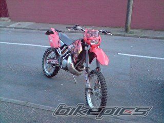 Photo 1893074