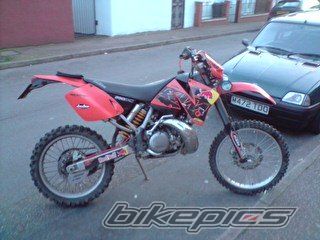 Photo 1893076