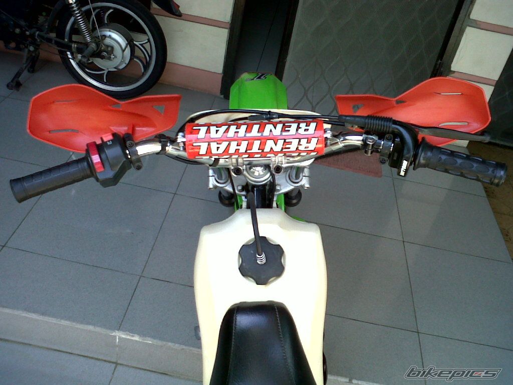 Photo 1893129