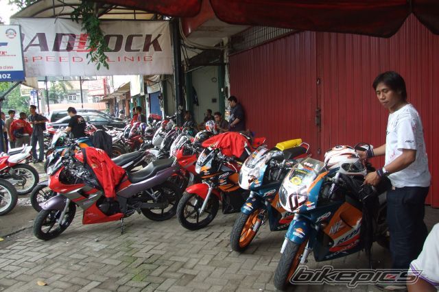 Photo 1893194