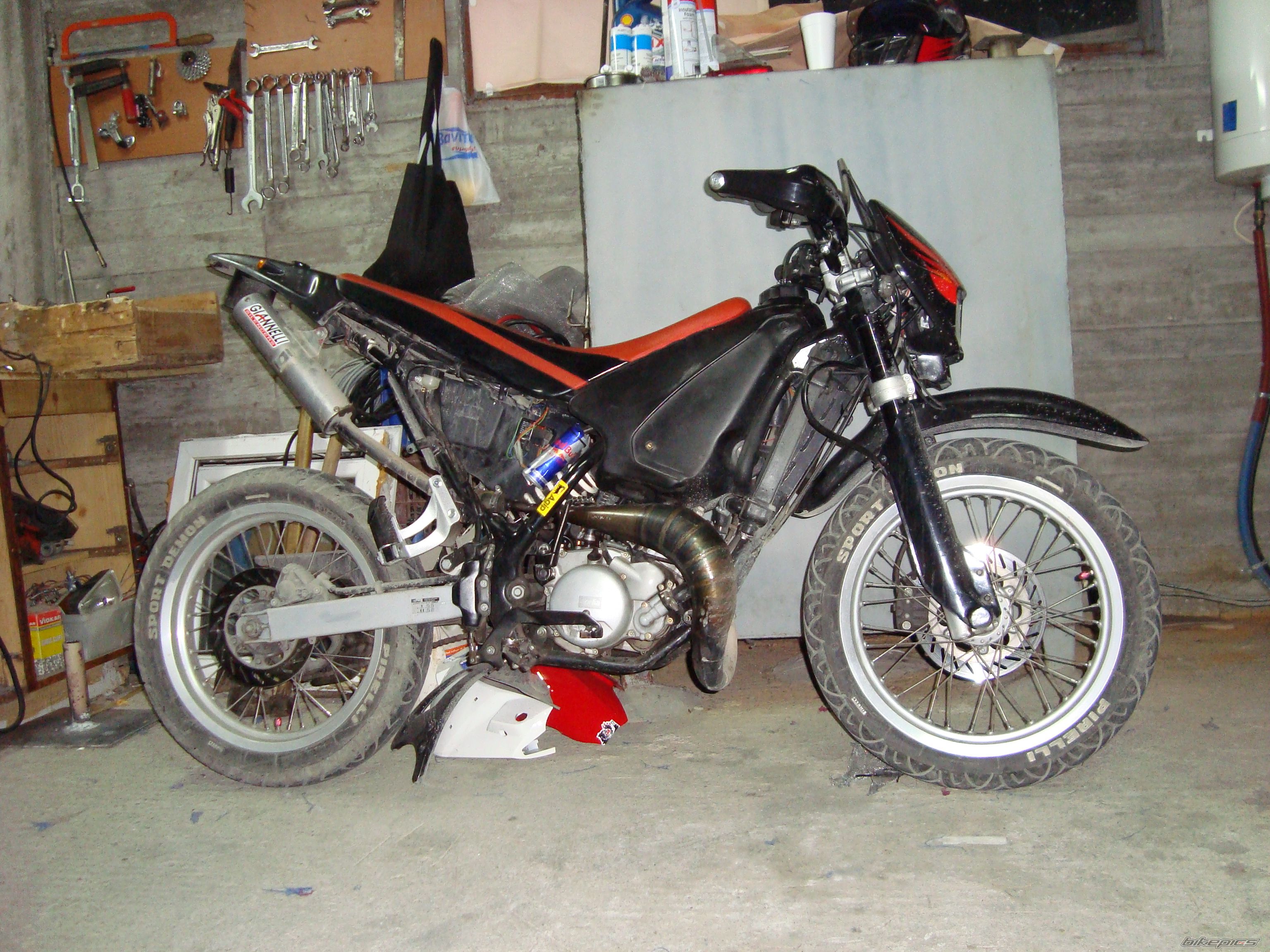 Photo 1893538