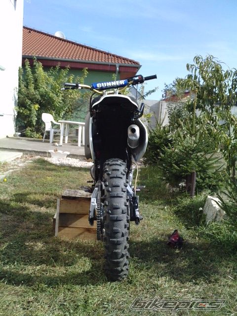 Photo 1893631