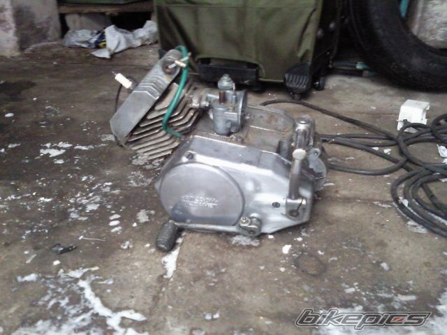 Photo 1893678
