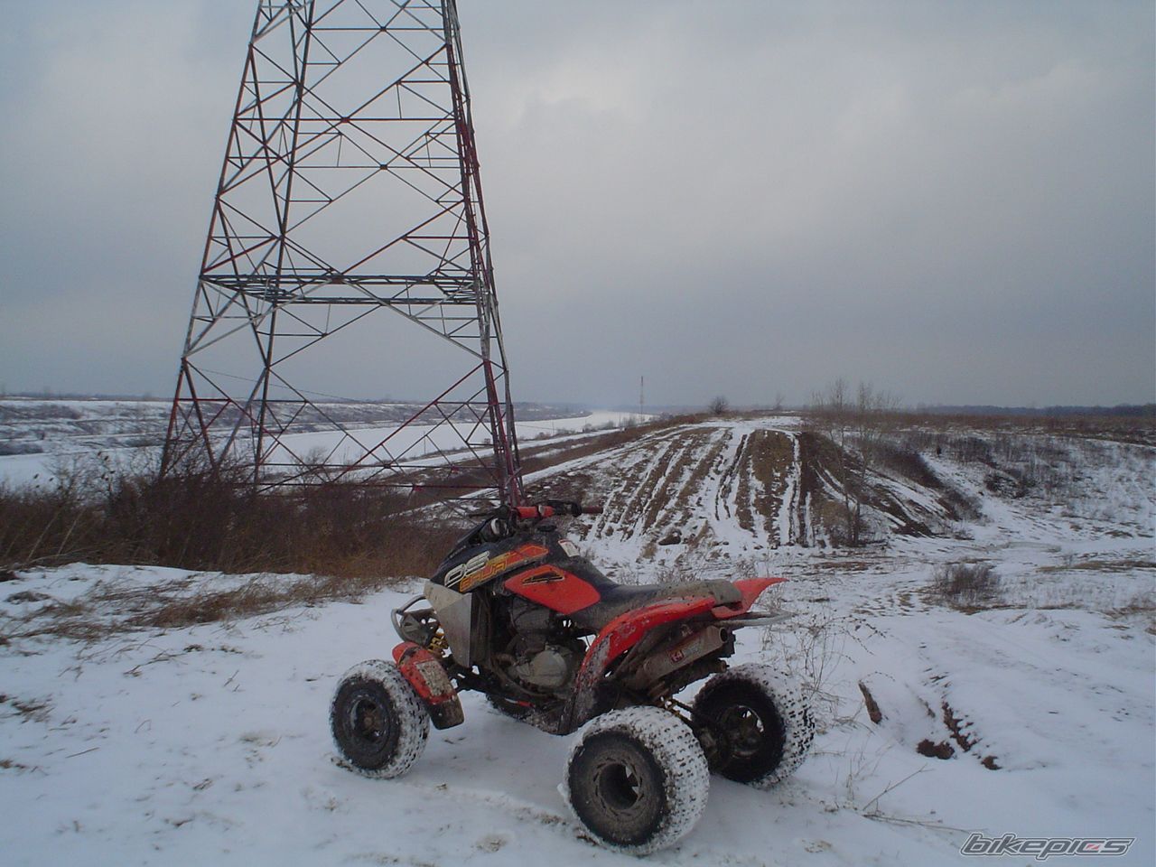 Photo 1893688