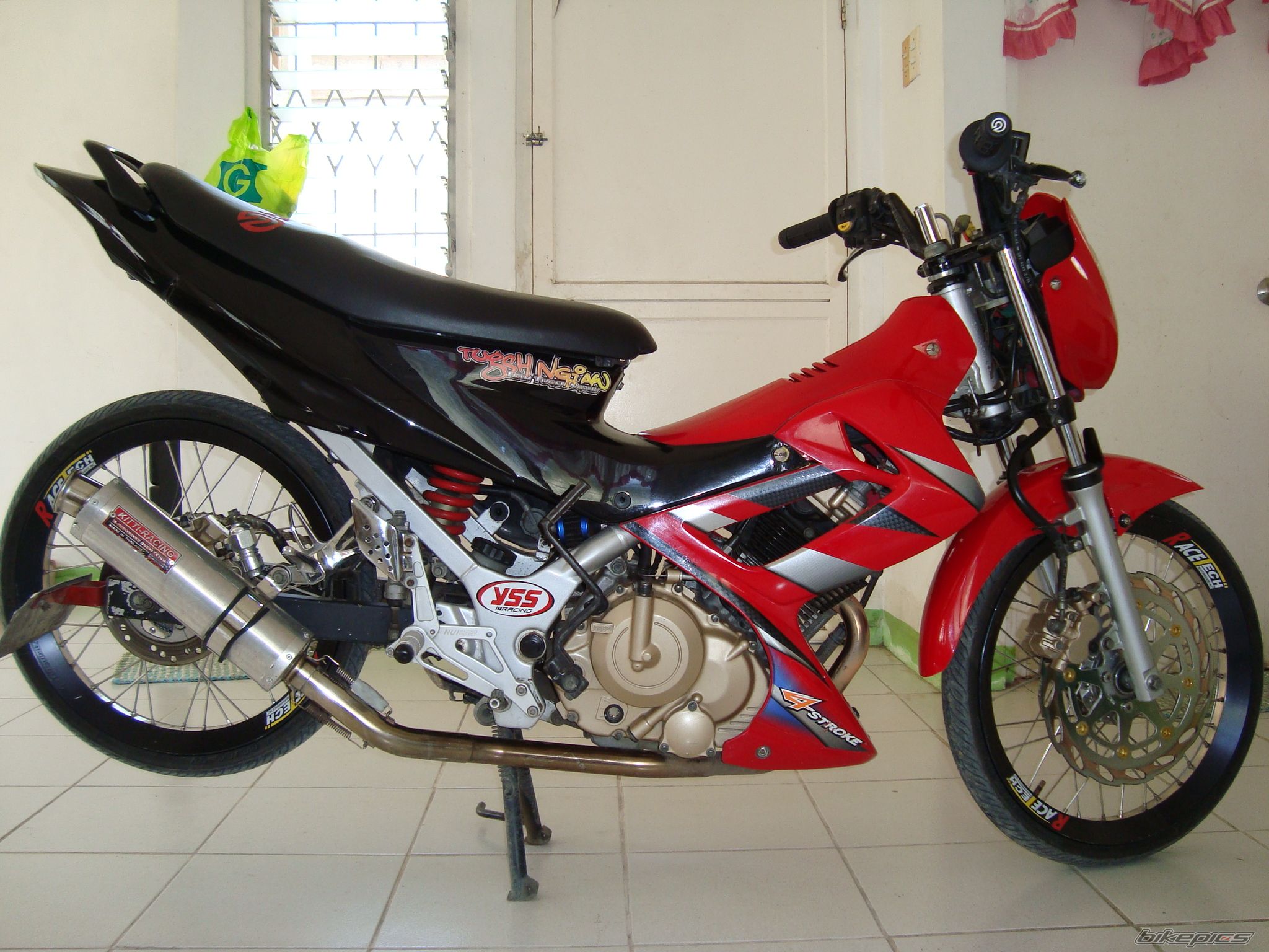 Bike Photo 1893944